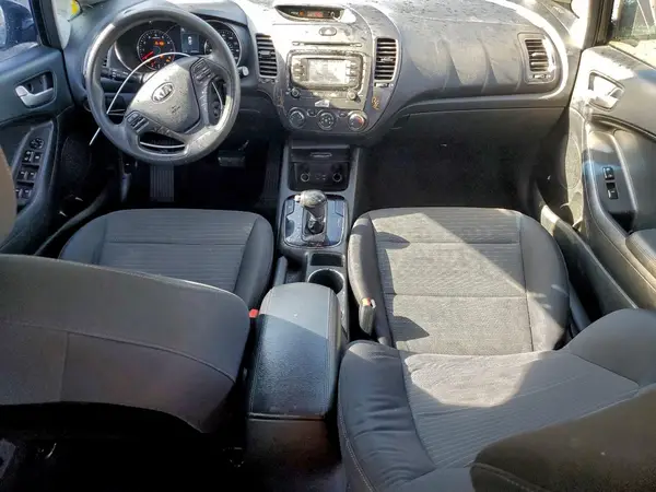 3KPFL4A77HE092618 2017 KIA FORTE - Image 8