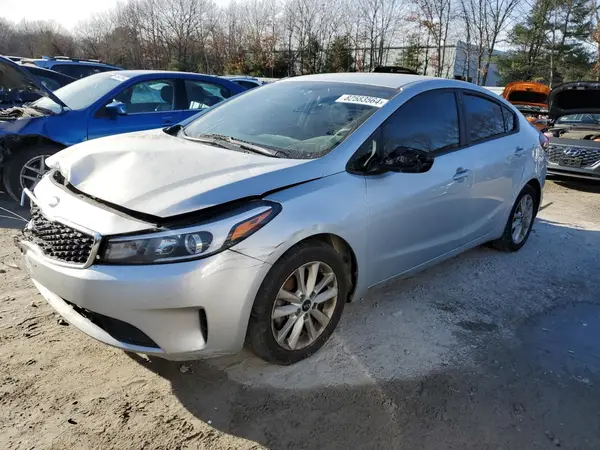 3KPFL4A77HE099777 2017 KIA FORTE - Image 1
