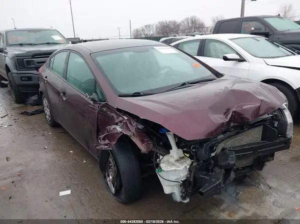 3KPFL4A77HE110762 2017 KIA FORTE - Image 1