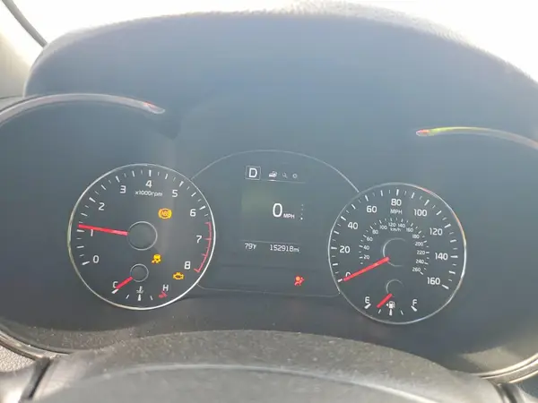 3KPFL4A77HE112799 2017 KIA FORTE - Image 8