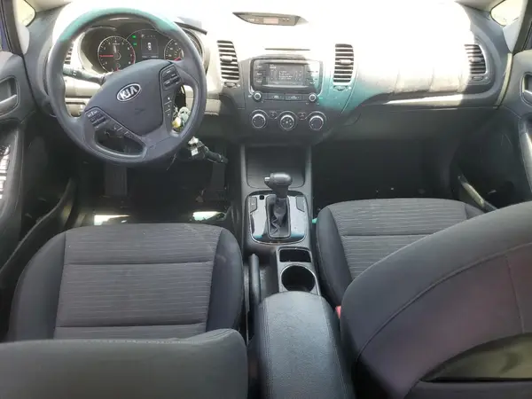 3KPFL4A77HE117307 2017 KIA FORTE - Image 8