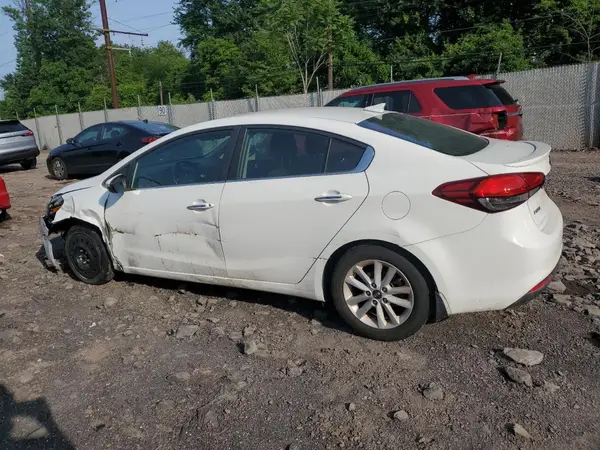 3KPFL4A77HE118893 2017 KIA FORTE - Image 2