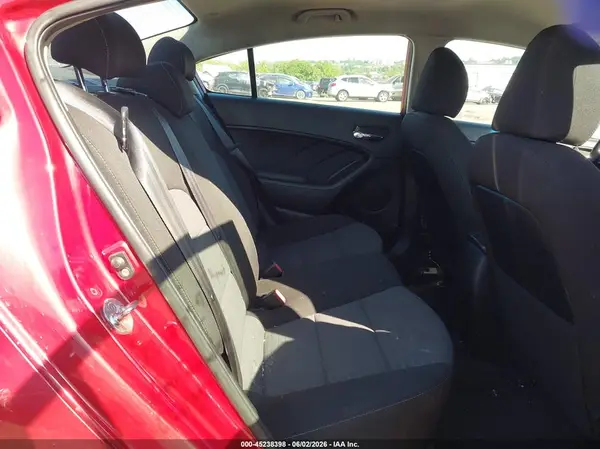 3KPFL4A77HE118988 2017 KIA FORTE - Image 8