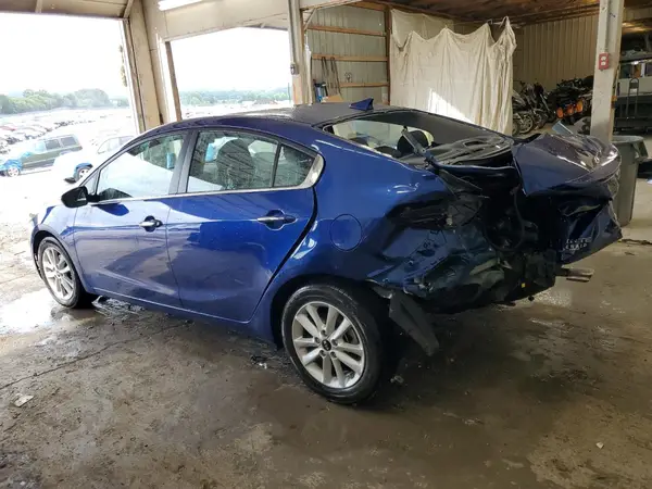 3KPFL4A77HE127576 2017 KIA FORTE - Image 2