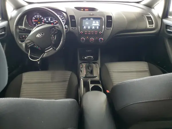 3KPFL4A77HE127576 2017 KIA FORTE - Image 8