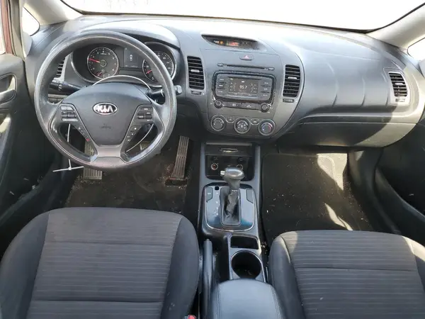 3KPFL4A77HE128663 2017 KIA FORTE - Image 8