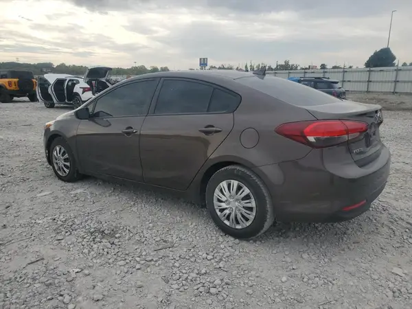 3KPFL4A77HE129344 2017 KIA FORTE - Image 2
