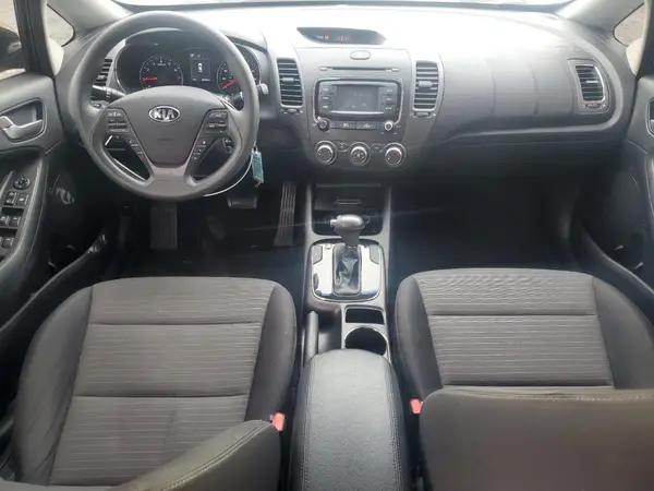3KPFL4A77HE129344 2017 KIA FORTE - Image 8
