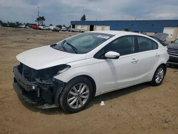 3KPFL4A77HE146919 2017 KIA FORTE - Image 1