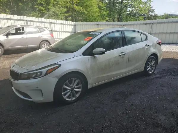 3KPFL4A77HE146922 2017 KIA FORTE - Image 1
