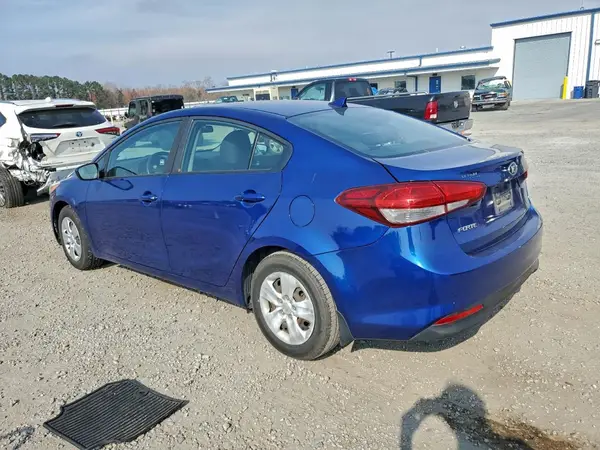 3KPFL4A77HE149531 2017 KIA FORTE - Image 2