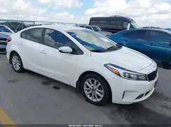3KPFL4A77HE151098 2017 KIA FORTE