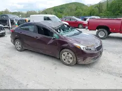 3KPFL4A77HE157533 2017 KIA FORTE