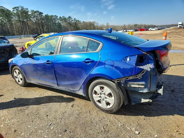 3KPFL4A77HE160819 2017 KIA FORTE - Image 2