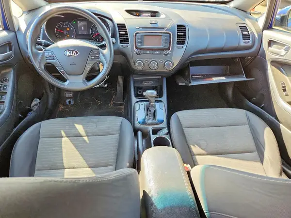 3KPFL4A77HE160819 2017 KIA FORTE - Image 8