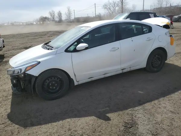 3KPFL4A77JE163256 2018 KIA FORTE - Image 1