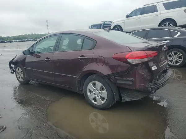3KPFL4A77JE175245 2018 KIA FORTE - Image 2
