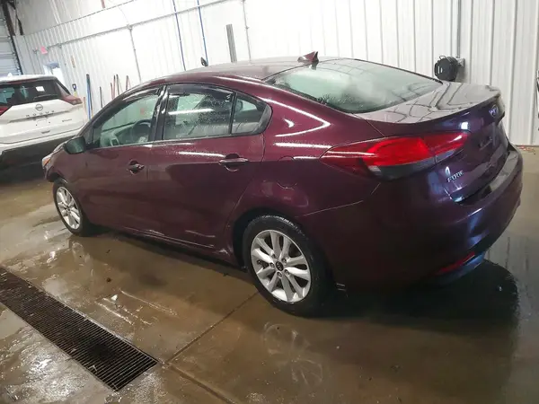3KPFL4A77JE178520 2018 KIA FORTE - Image 2