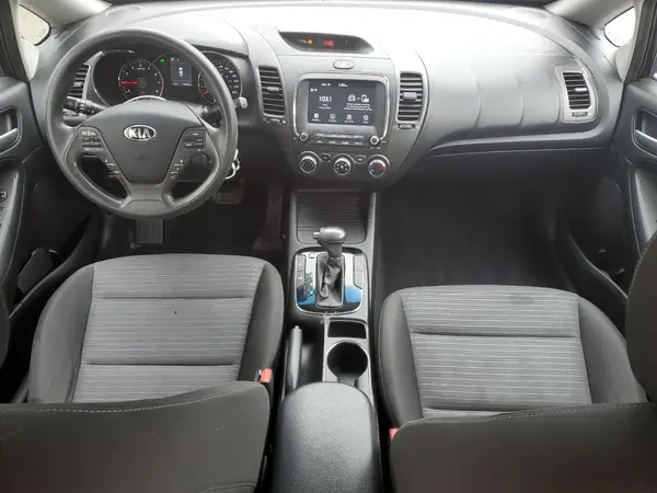 3KPFL4A77JE188187 2018 KIA FORTE - Image 8