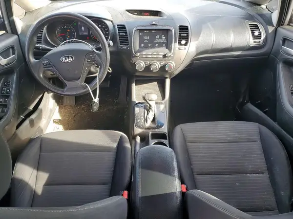 3KPFL4A77JE190716 2018 KIA FORTE - Image 8