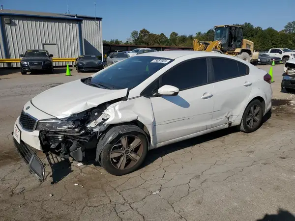 3KPFL4A77JE191316 2018 KIA FORTE - Image 1