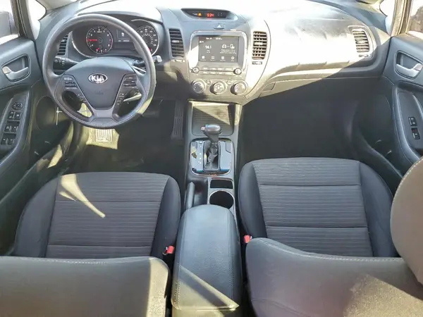 3KPFL4A77JE194071 2018 KIA FORTE - Image 8