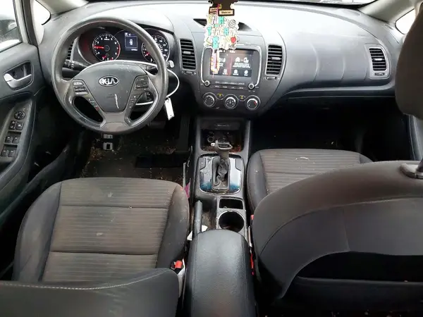 3KPFL4A77JE202170 2018 KIA FORTE - Image 8