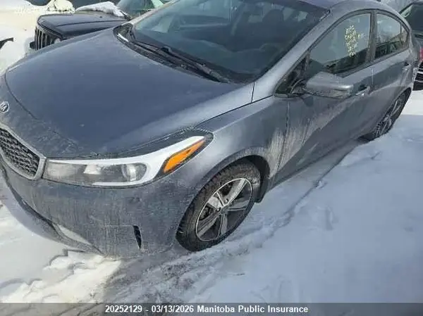 3KPFL4A77JE205215 2018 KIA FORTE - Image 2