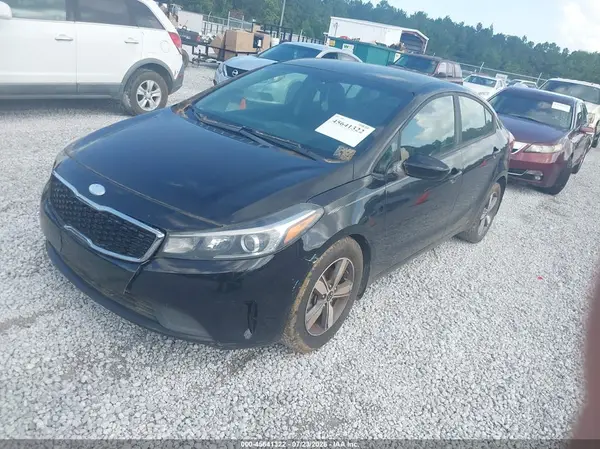 3KPFL4A77JE221866 2018 KIA FORTE - Image 2