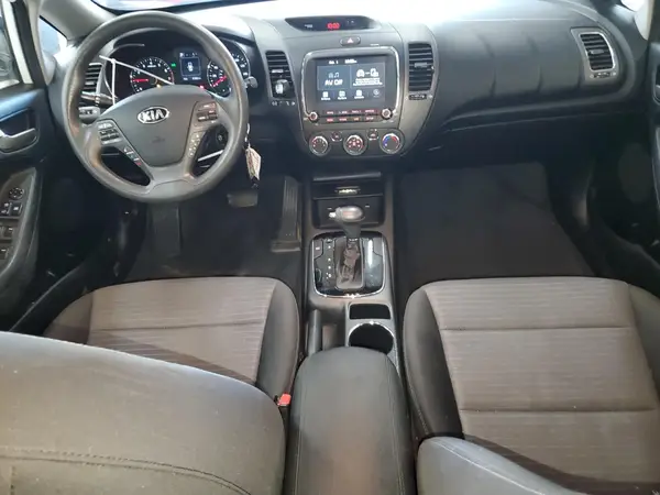 3KPFL4A77JE233550 2018 KIA FORTE - Image 8