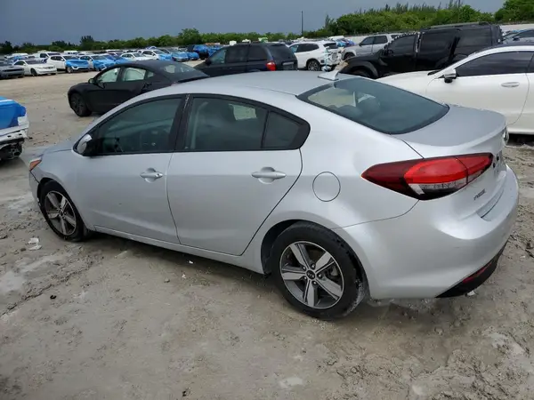 3KPFL4A77JE244614 2018 KIA FORTE - Image 2