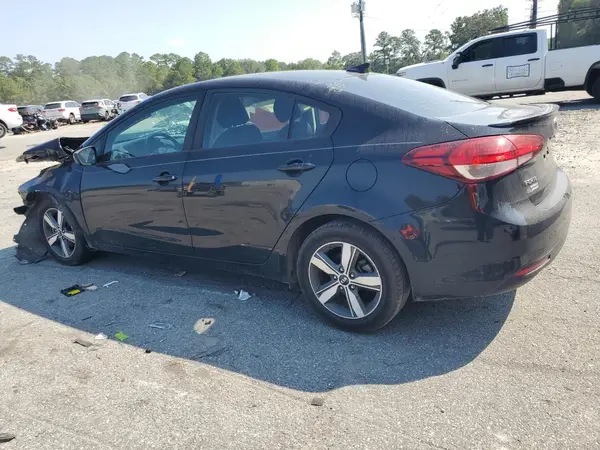 3KPFL4A77JE249117 2018 KIA FORTE - Image 2