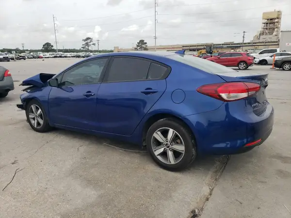 3KPFL4A77JE250025 2018 KIA FORTE - Image 2