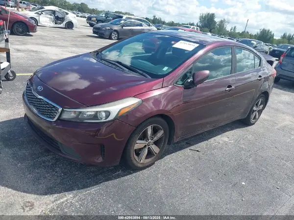 3KPFL4A77JE250705 2018 KIA FORTE - Image 2