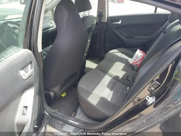 3KPFL4A77JE253362 2018 KIA FORTE - Image 8