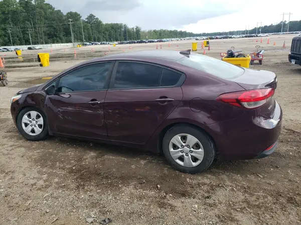 3KPFL4A77JE253992 2018 KIA FORTE - Image 2