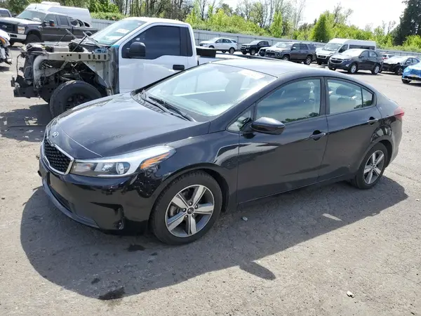 3KPFL4A77JE258478 2018 KIA FORTE - Image 1