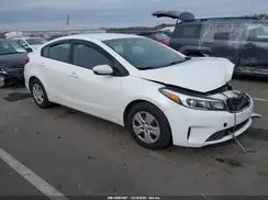 3KPFL4A77JE262420 2018 KIA FORTE