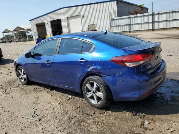 3KPFL4A77JE268153 2018 KIA FORTE - Image 2