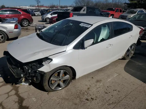 3KPFL4A77JE274499 2018 KIA FORTE - Image 1