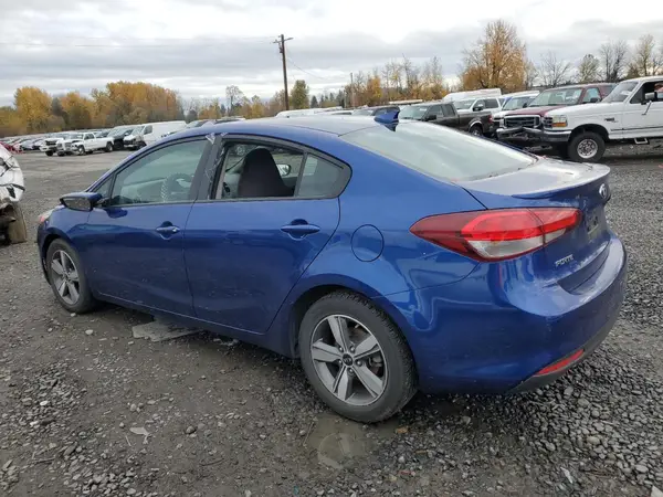 3KPFL4A77JE274759 2018 KIA FORTE - Image 2