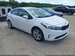 3KPFL4A77JE275667 2018 KIA FORTE