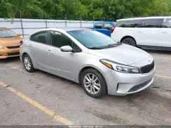3KPFL4A78HE002988 2017 KIA FORTE