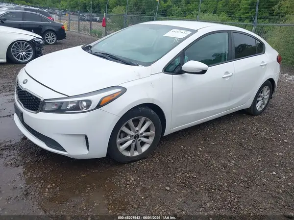 3KPFL4A78HE007026 2017 KIA FORTE - Image 2