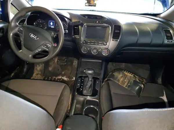 3KPFL4A78HE007169 2017 KIA FORTE - Image 8