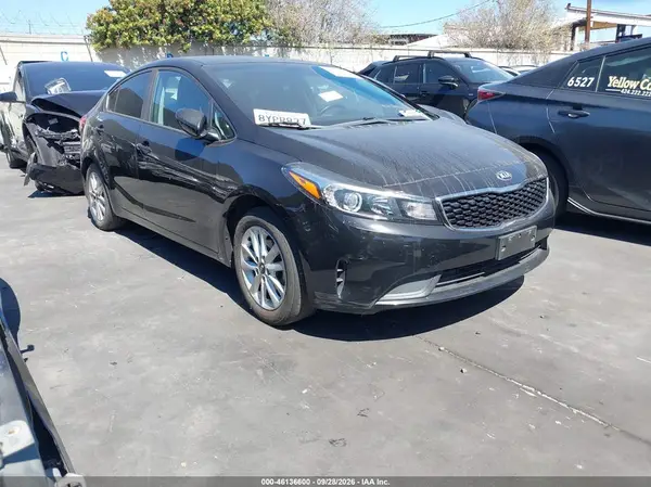 3KPFL4A78HE015076 2017 KIA FORTE - Image 1