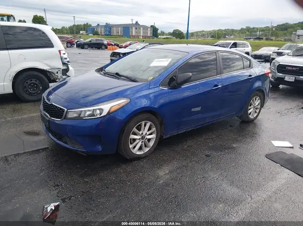 3KPFL4A78HE016843 2017 KIA FORTE - Image 2