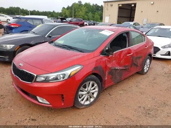 3KPFL4A78HE019208 2017 KIA FORTE - Image 2