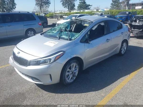 3KPFL4A78HE021816 2017 KIA FORTE - Image 2