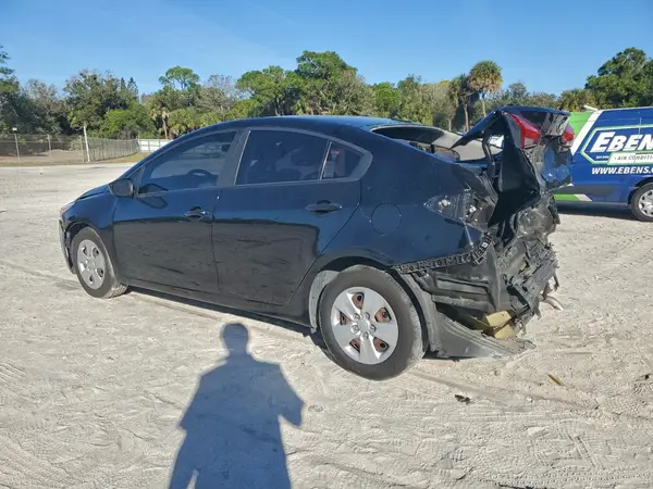 3KPFL4A78HE023727 2017 KIA FORTE - Image 2